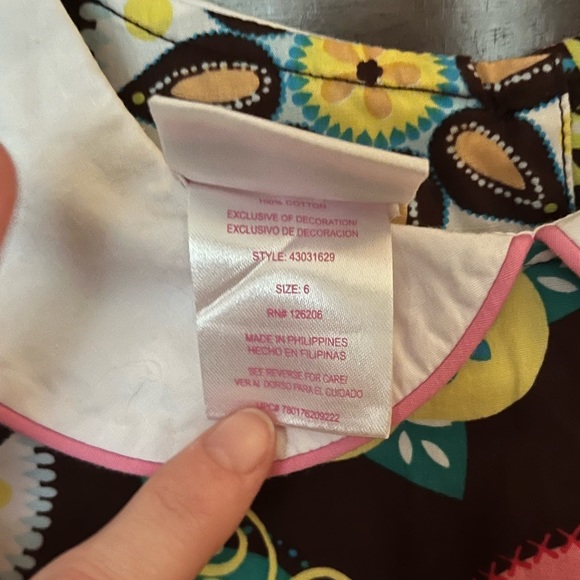 2/$10🌸 Girls Size 6 Smocked Dress - Picture 4 of 5